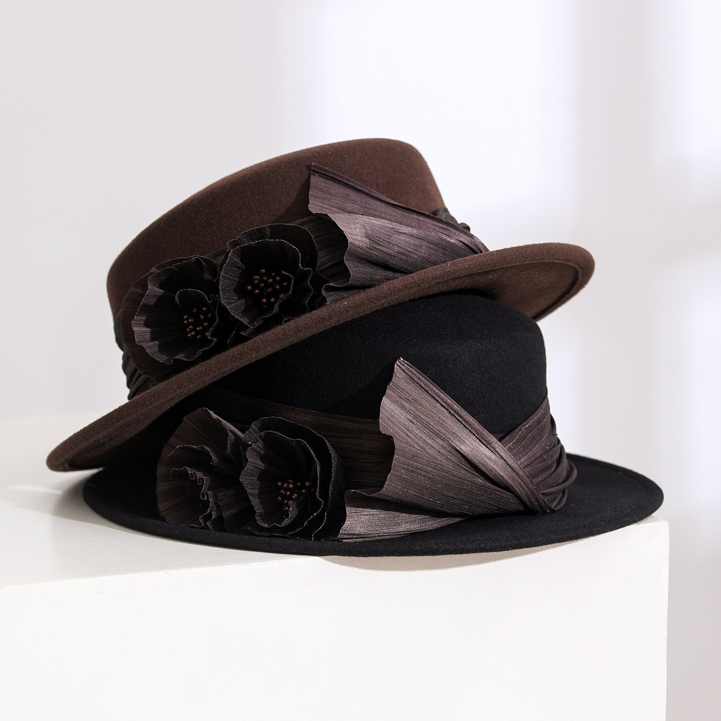フランス製高級ウールフェルト素材のフラットトップハット。上品 - High End Women'S Formal Wear のレビューと価格